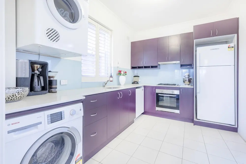 Picturesque Bellevue Hill 2BR Apt H452