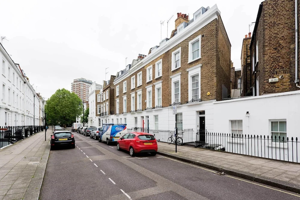 Pretty in Pimlico