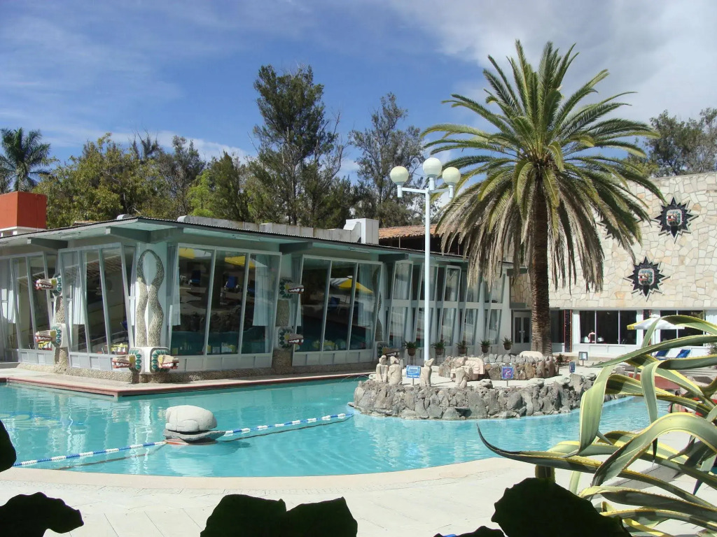 Hotel Y Parque Acuático La Caldera
