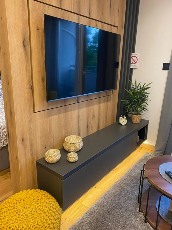 Tesla 8 Apartment