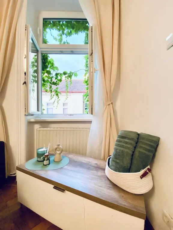 Cozy 2BR Apartment Close to Westbahnhof