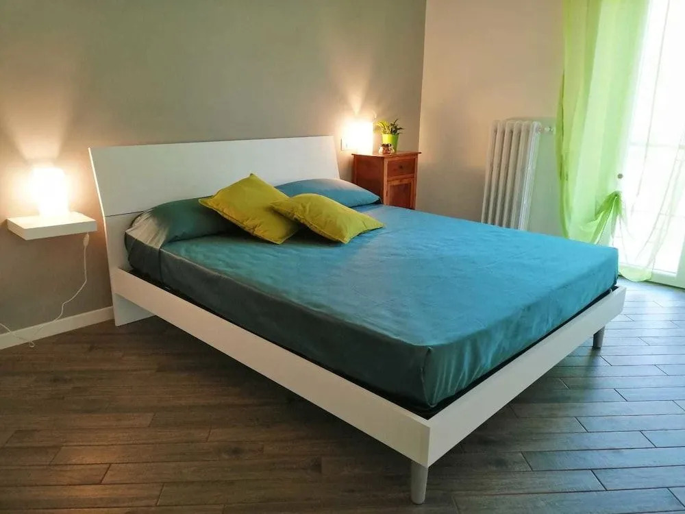 Be Your Home - Guest House Colors