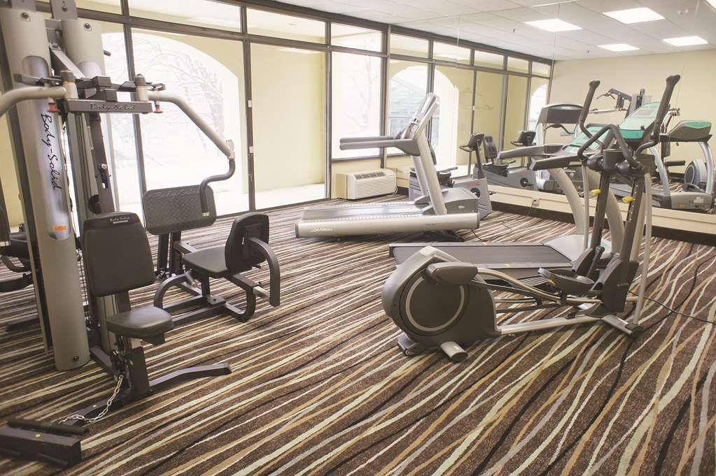La Quinta Inn Suites White Plains Elmsford