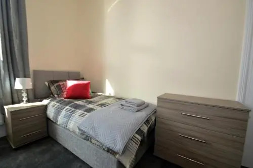 Hyde Park Apartment