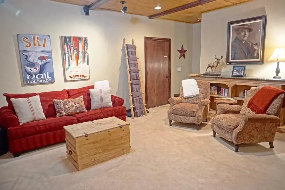 2095 Vermont Rd W - 5 Br Home