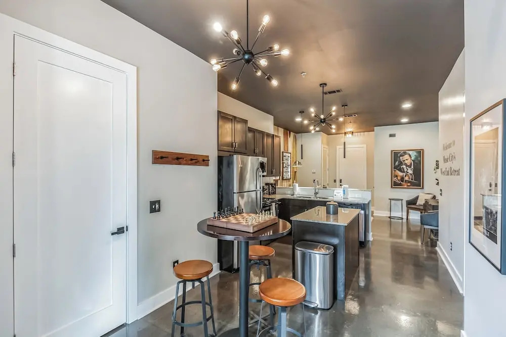 Music City's West End Retreat
