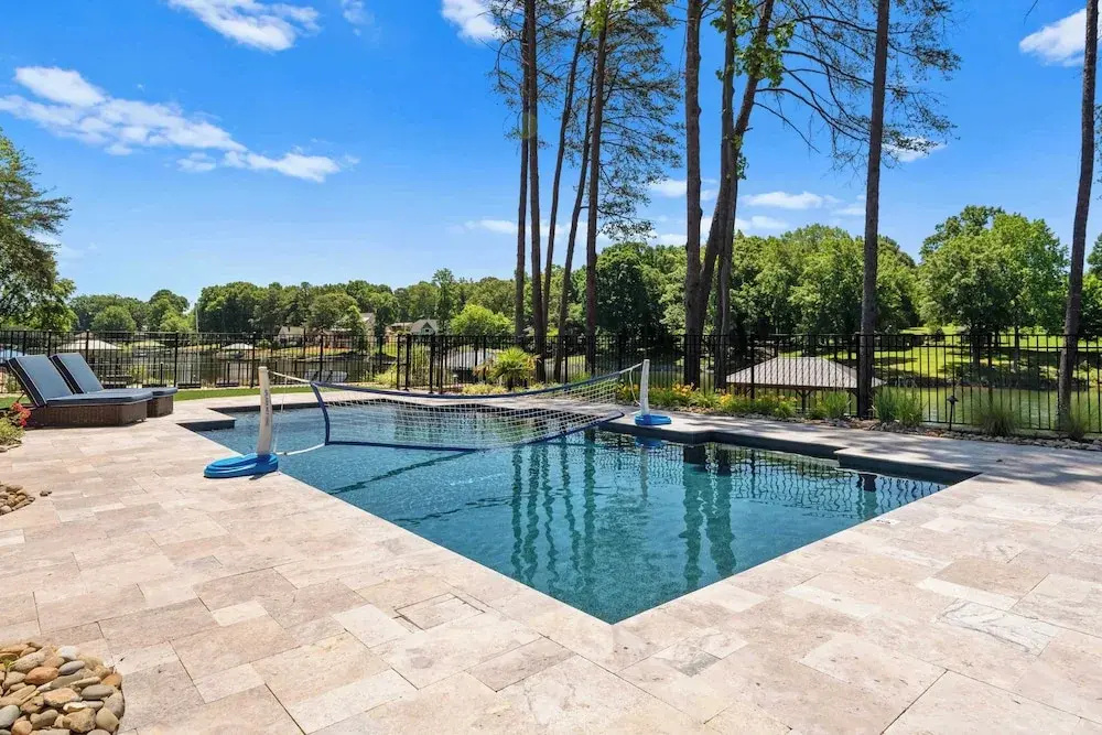 Black Bear & Blue Heron by Avantstay 2 Lakefront Homes, Sleeps 43 Pool, Dock, Theater