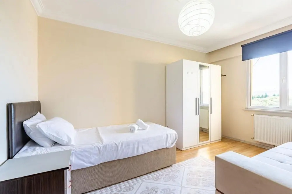 Flat With Shared Pool Near Sabiha Gokcen Airport