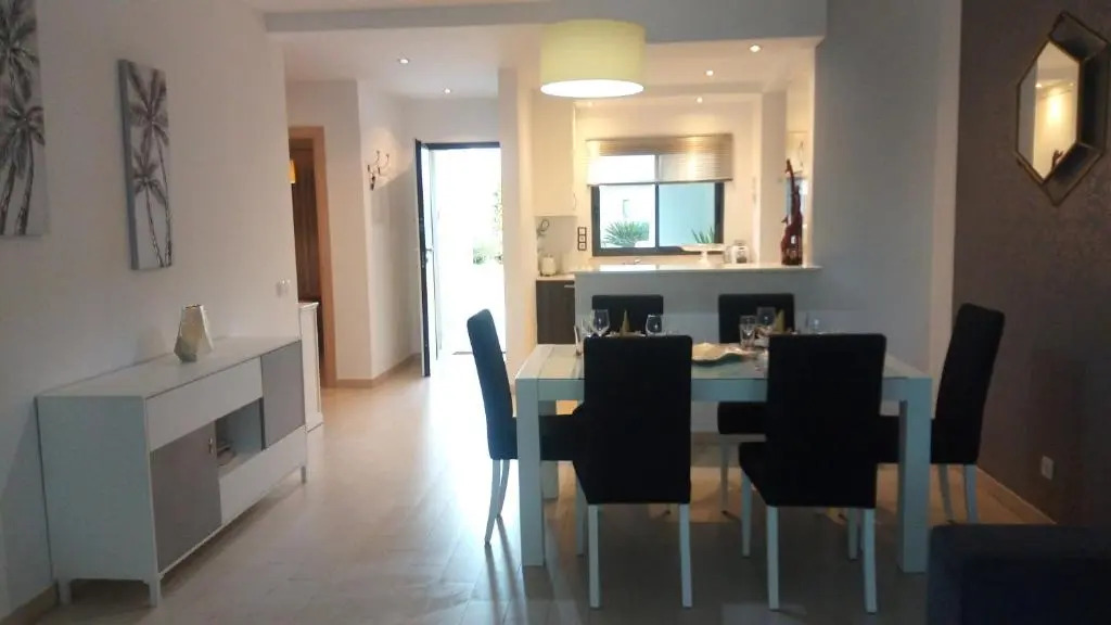 T2 de luxo em Albur-VIllage a 10 minutos da praia a pé