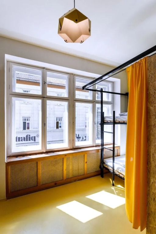 Essential Hostel