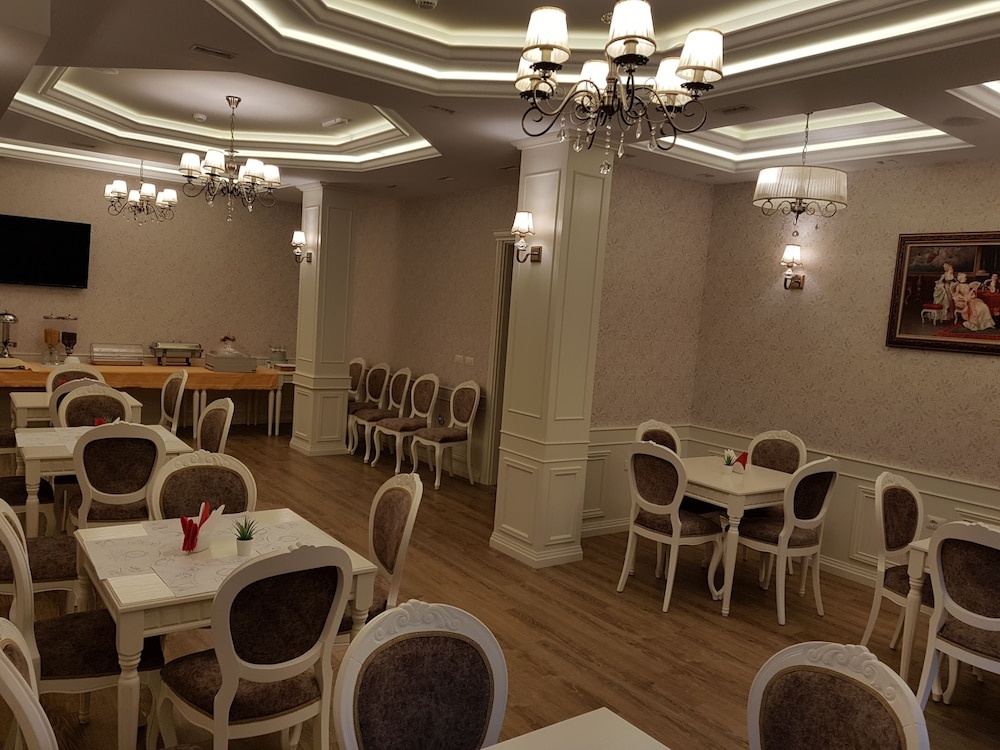 Legacy Boutique Hotel