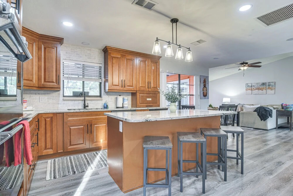 Largo Oasis w/ Pool & Grill: 6 Mi to Beach!