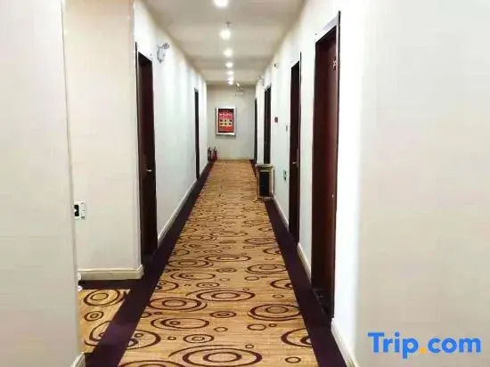 San Heyuan Hotel Translation
