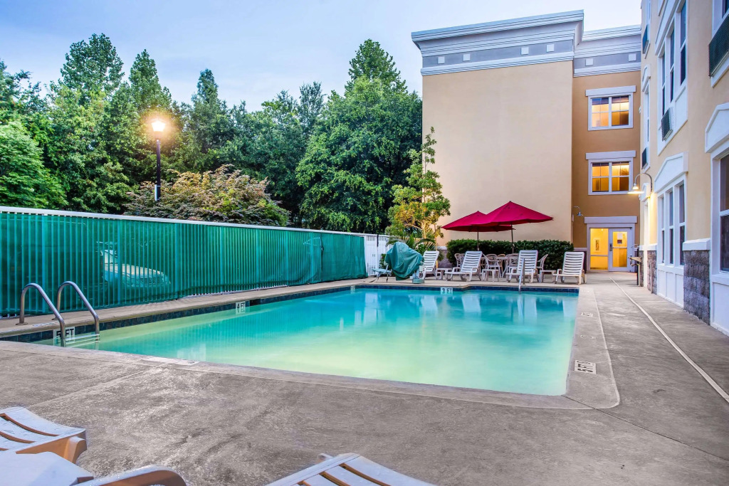 Comfort Suites at Isle of Palms Connector