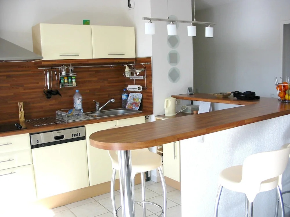 Apartment With 2 Bedrooms in Fréjus, With Pool Access, Furnished Terra