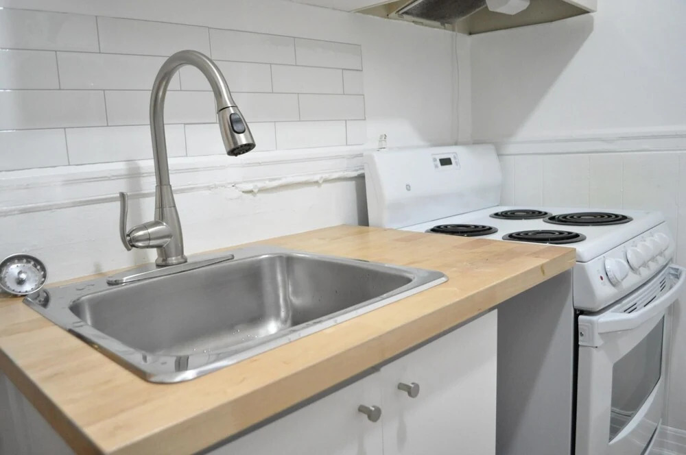 Newly Renovated 1-bd 1-wc Minutes Away From Old Port Montreal