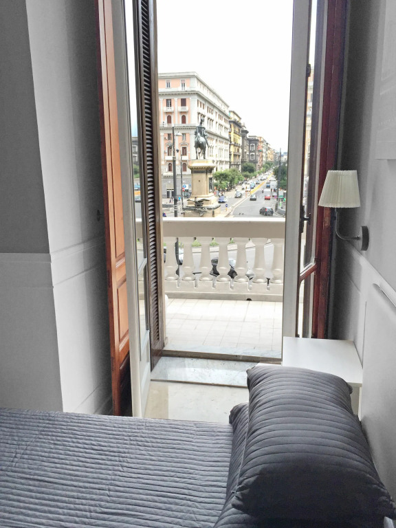 Be Italian Flat Piazza Bovio 22