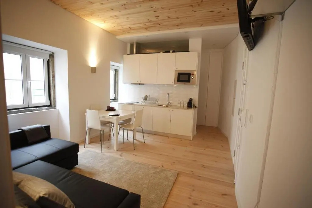 Charming Bairro Alto Apartment