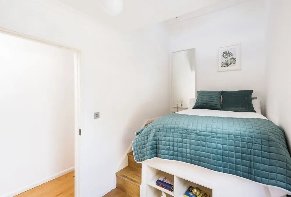Stamford Brook Apartments