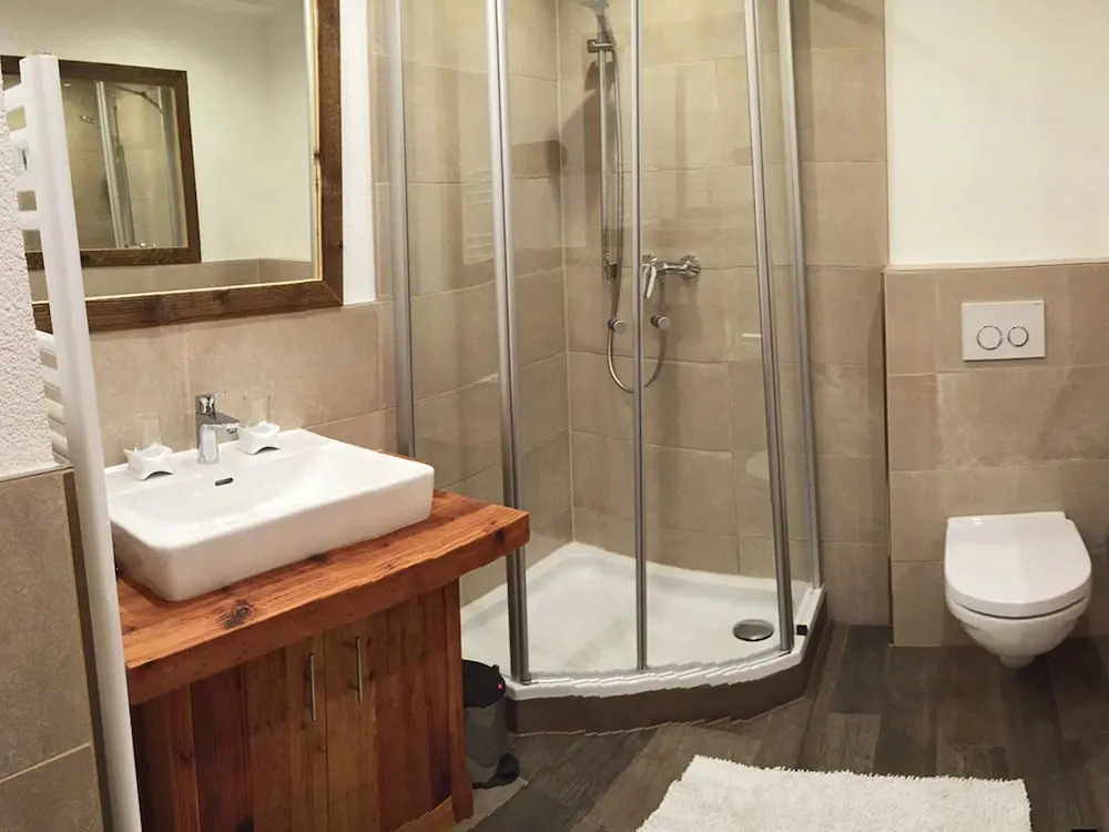 Spacious Farmhouse in Aschau im Zillertal With Meadow View