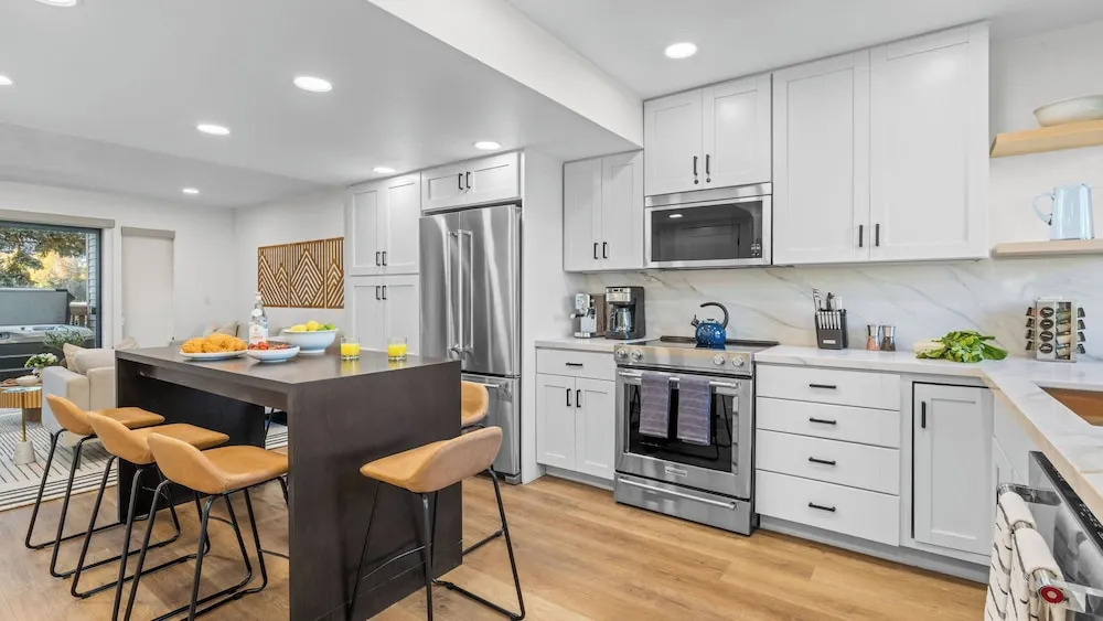 Stylish 3-story Retreat With Hot Tub & Firepit Near Park City High West Hideaway by Avantstay