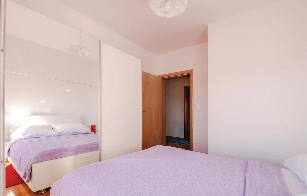 Stunning Home in Sibenik With Wifi and 4 Bedrooms