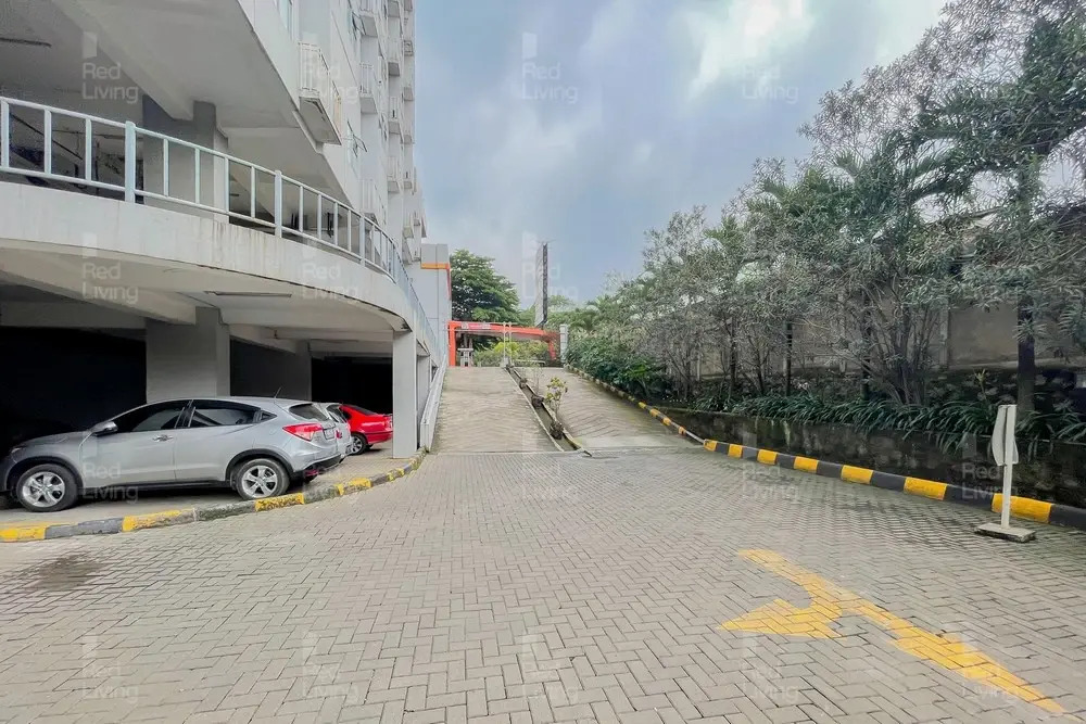 RedLiving Apartemen Easton Park Jatinangor - Yunus