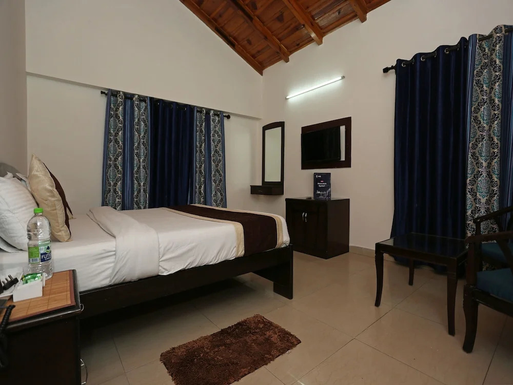 OYO 5156 Home Stay Silver Tree Inn