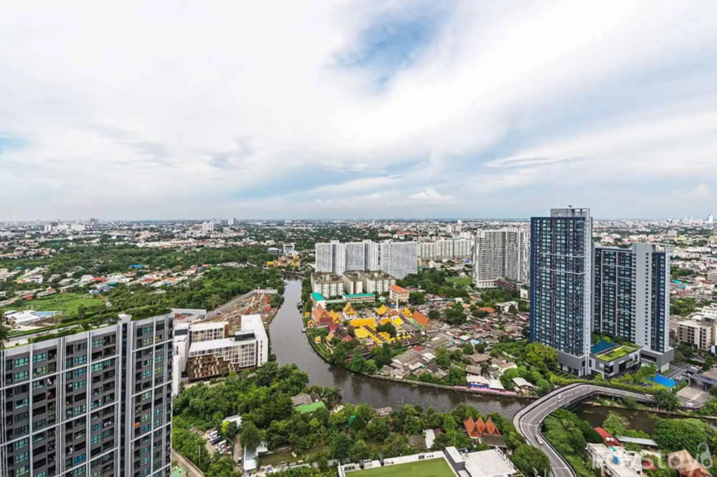 THE BASE Park West By Favstay