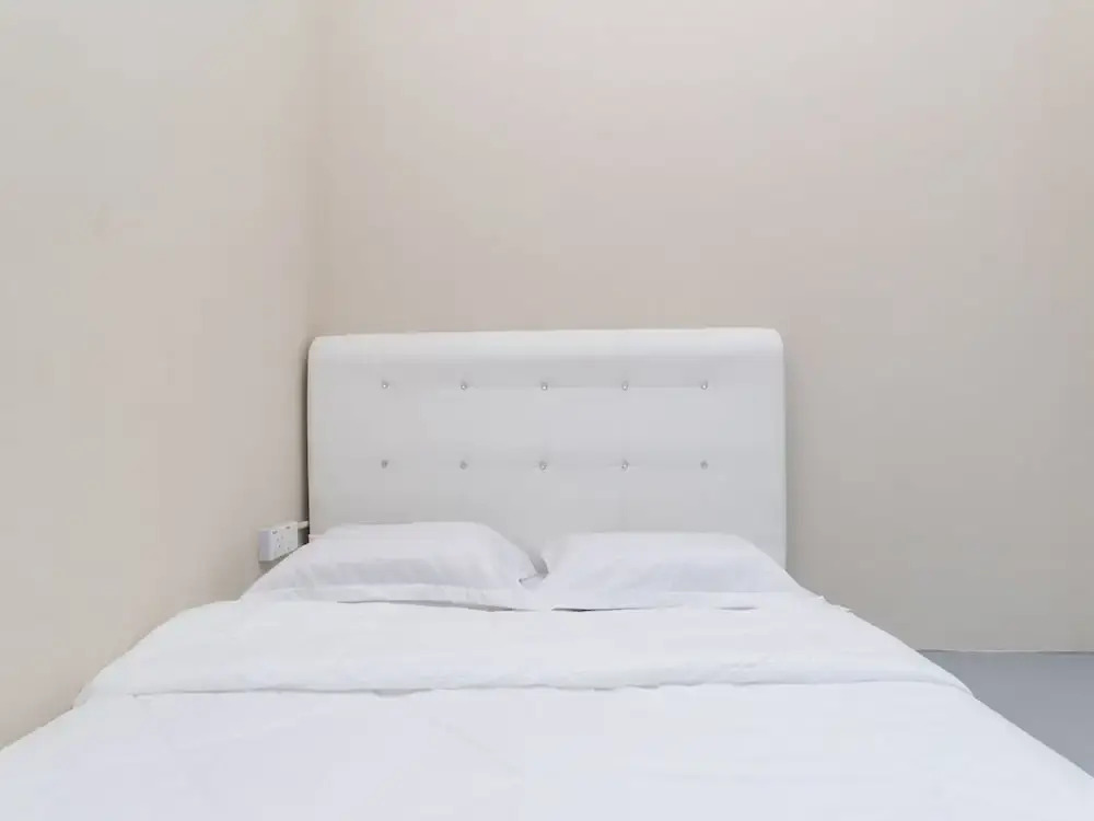 SPOT ON 89757 The Rooms JB