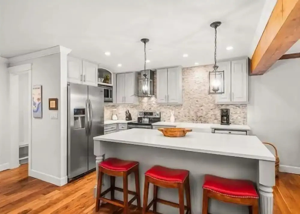 2 Bedroom Premier Vacation Rental in Downtown Aspen - Steps From Gondola!