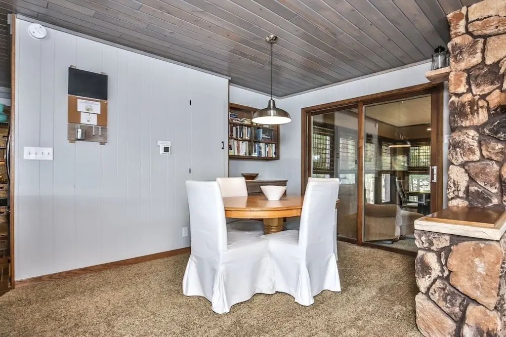 Hilltop - Serenity Bay Resort 2 Bedroom Cabin