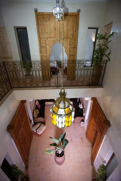 Taziri Hostel