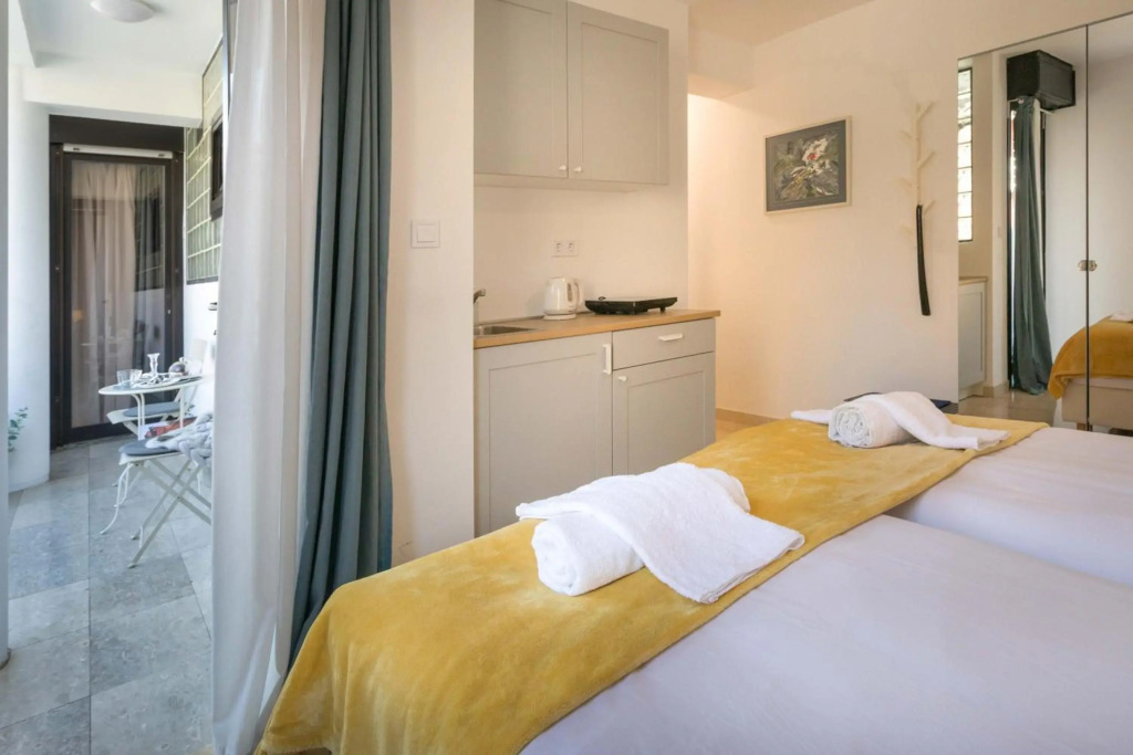 Rooms 88