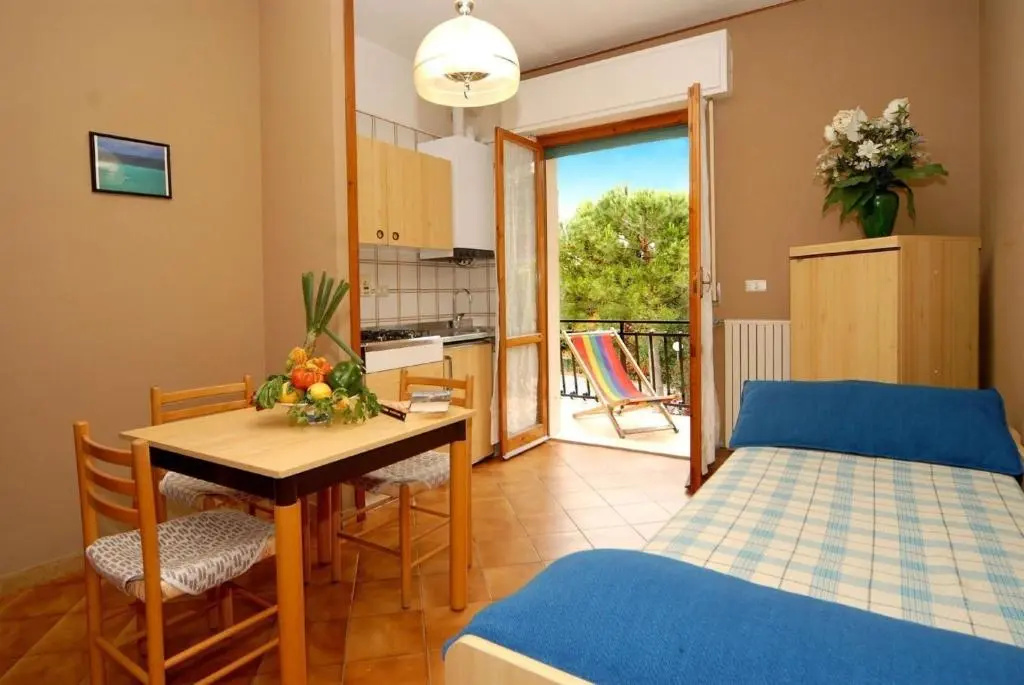 Ferienwohnung für 3 Personen 1 Kind ca 40 m in Pietra Ligure, Italienische Riviera Palmenriviera