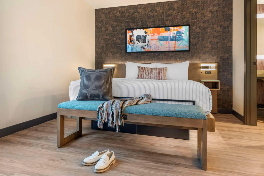 Cambria Hotel Denver Downtown RiNo