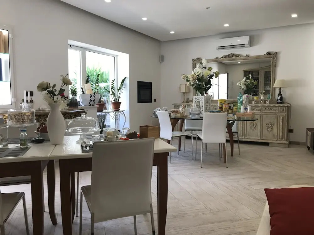 SunWine Bed & Breakfast