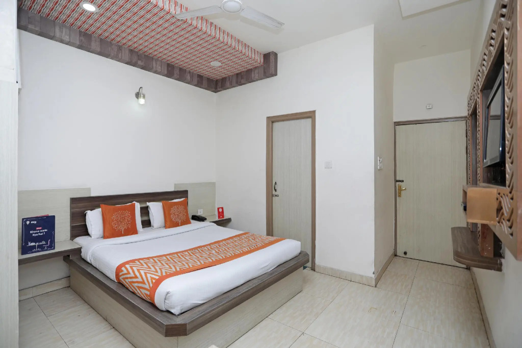 OYO 5688 Hotel Gagan Eco