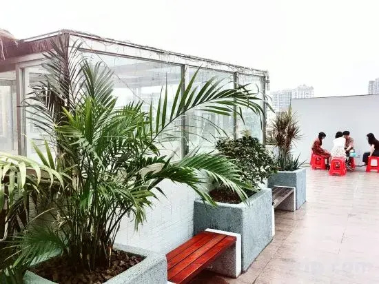 Xiang Ge Li
