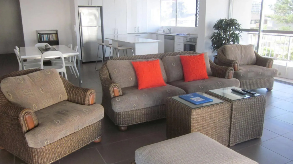 Surfers Chalet
