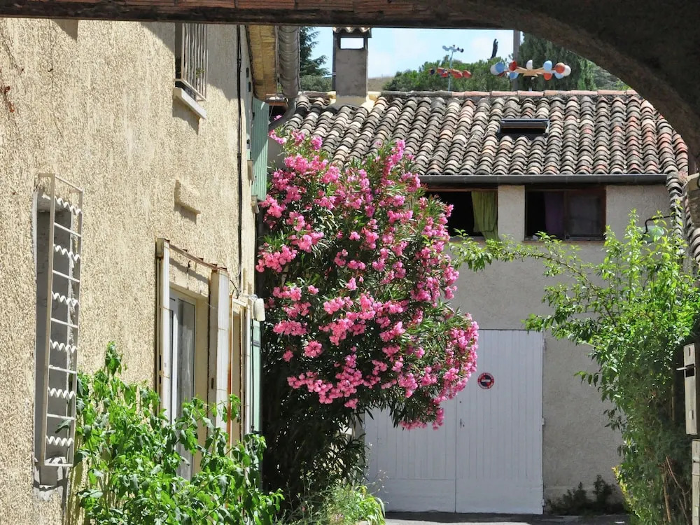 Villa in Malaucène near Mont Ventoux