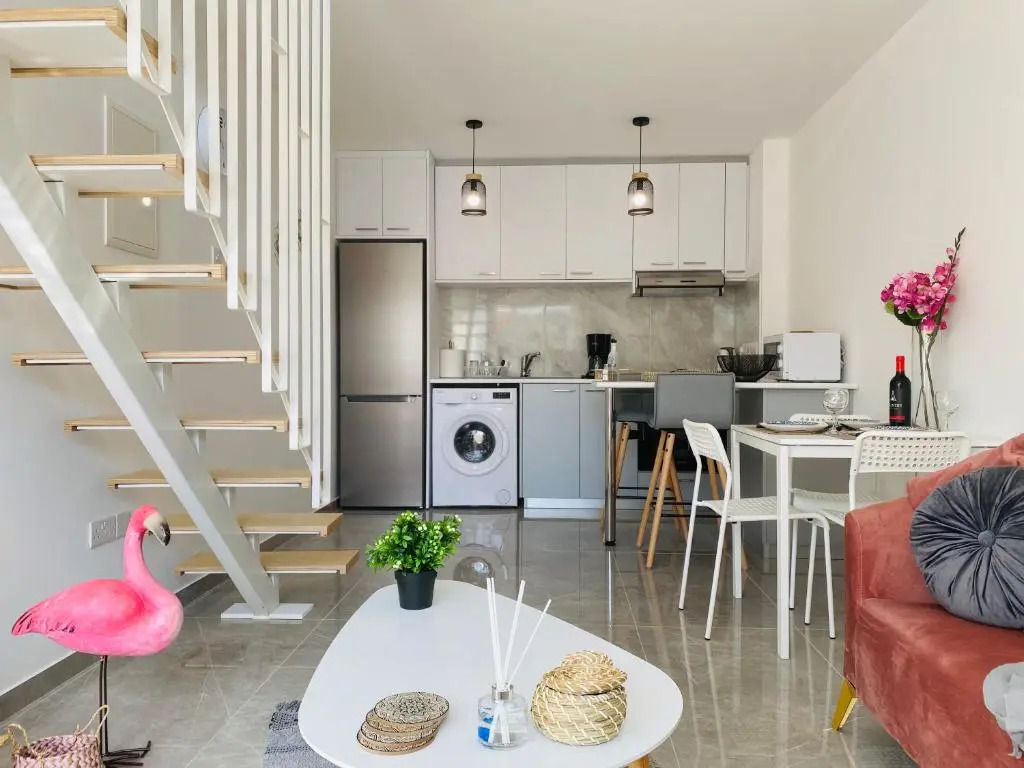 Pink Flamingo 1-BR Apartment in Larnaca