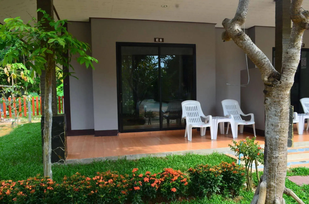 Lanta Nice Beach Resort - SHA Extra Plus
