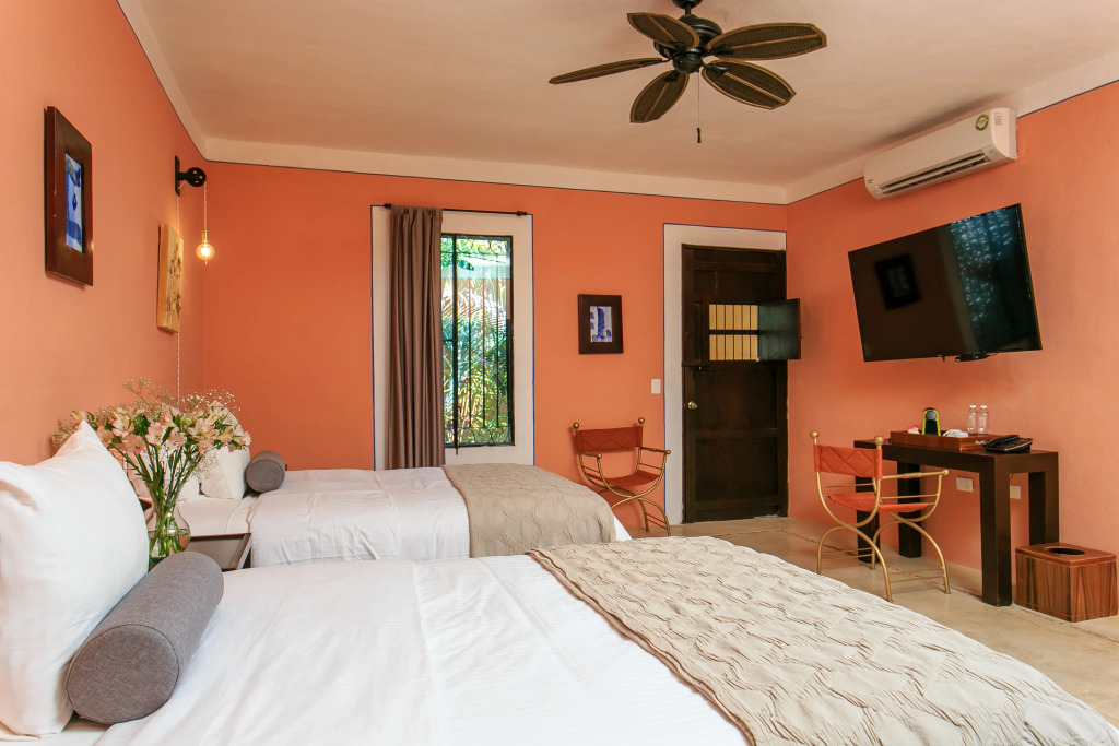 Casa Jade Hotel