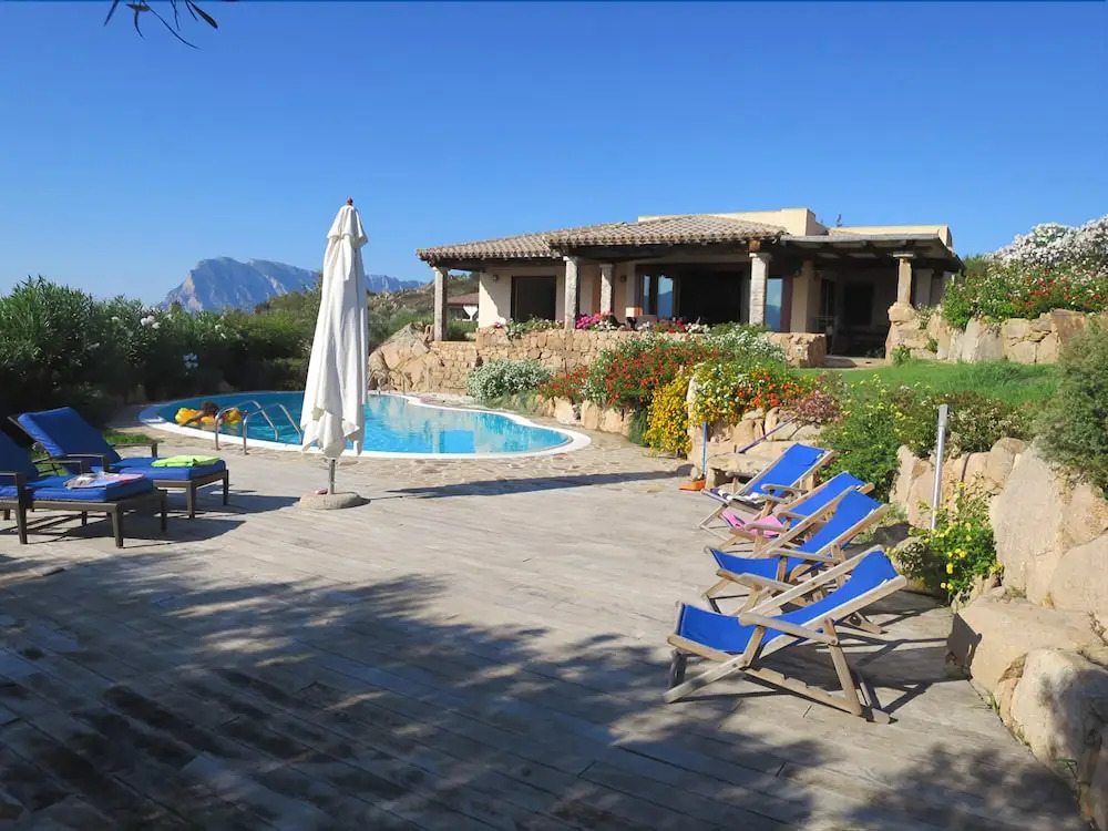 Villa Capo Coda Cavallo con Piscina
