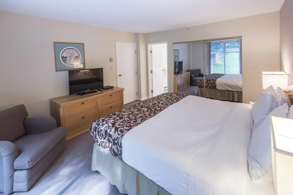 Woodrun Lodge 209 by Outpost Whistler
