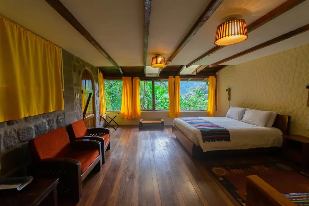 Bellavista Cloud Forest Lodge & Private Protected Area