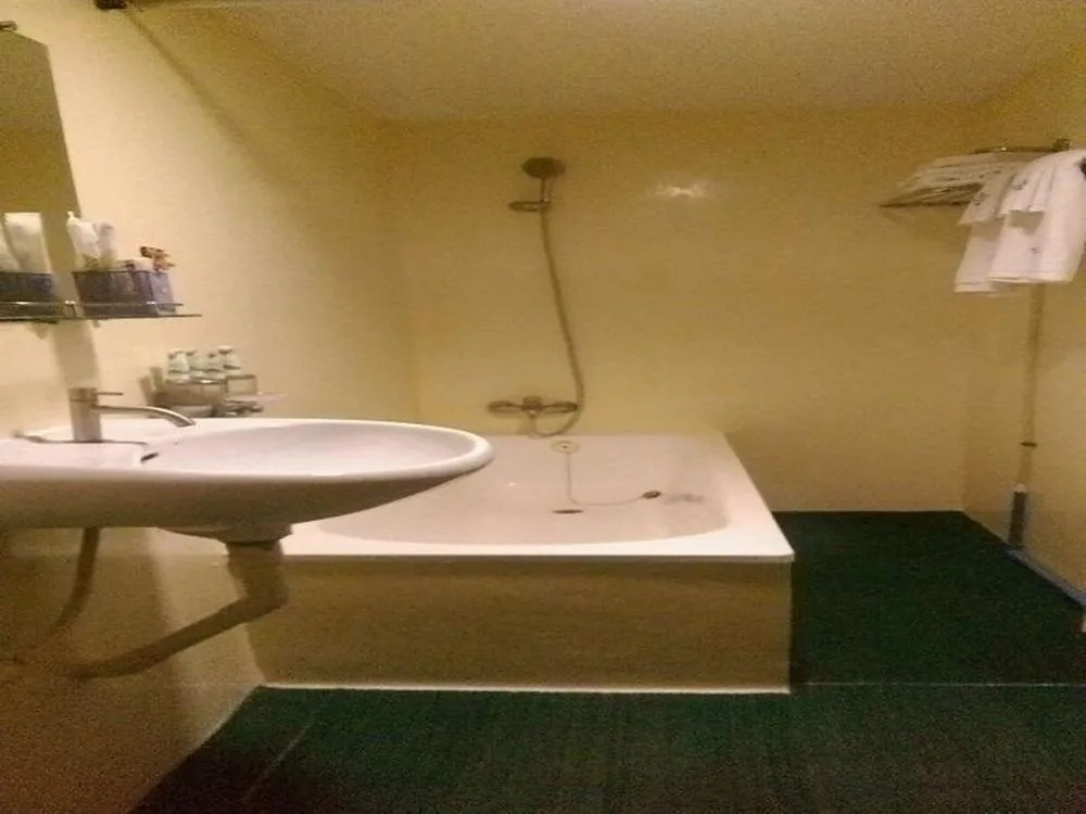 Grand Empire Hotel
