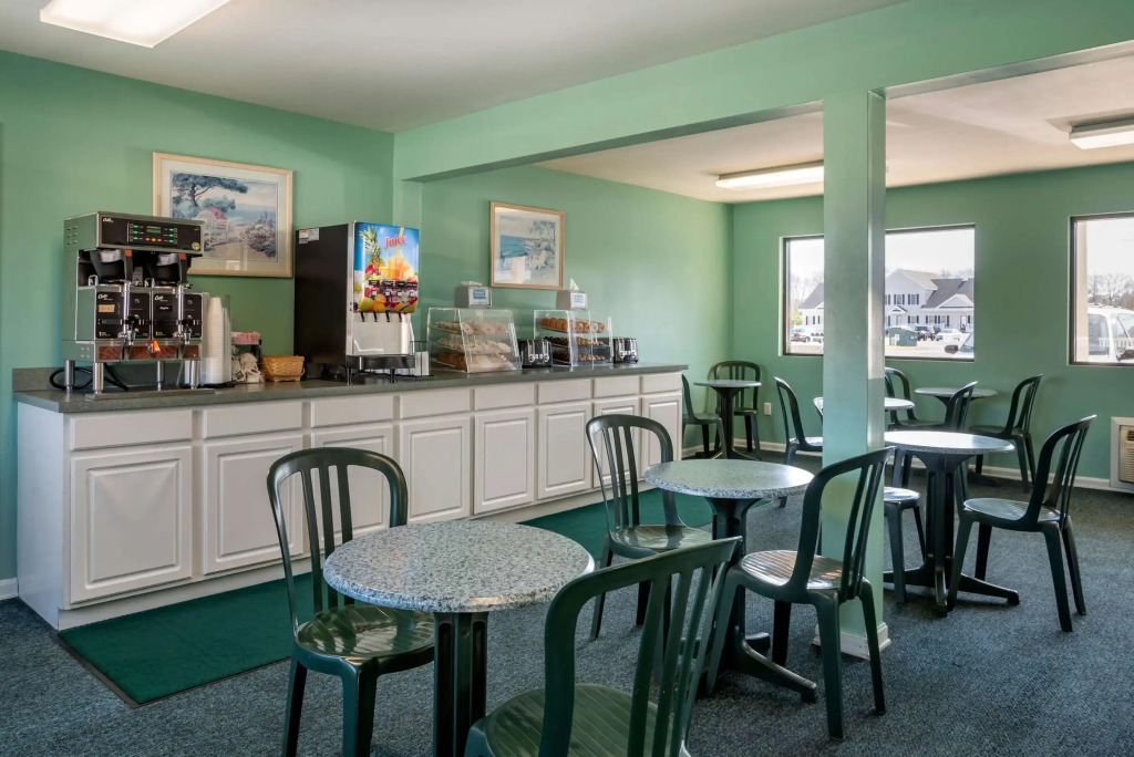 Rodeway Inn & Suites Rehoboth Beach