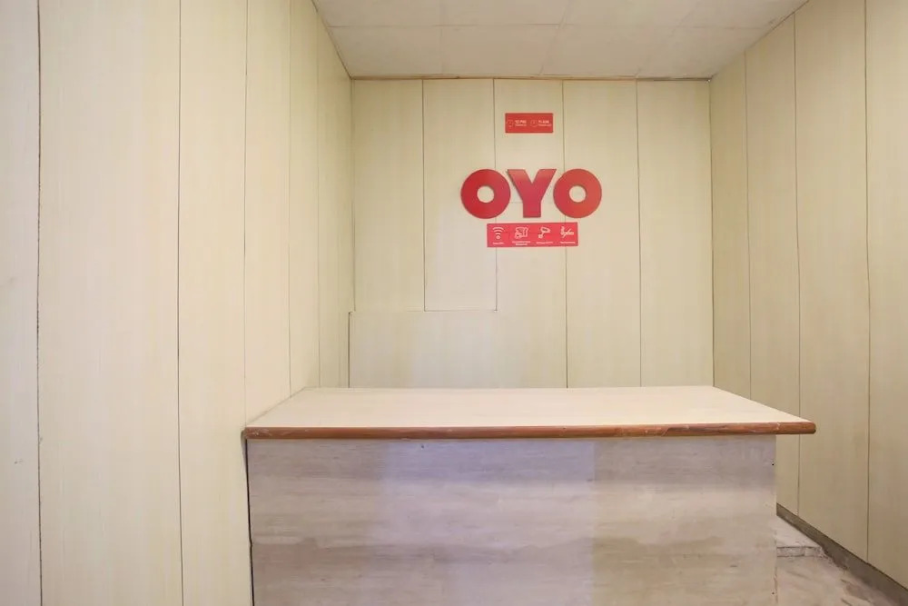 OYO 38417 Silver Villa
